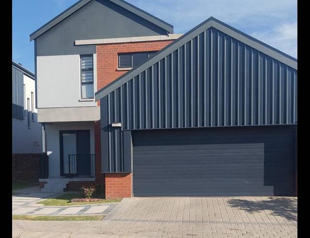 3 BEDROOM HOUSE FOR SALE IN NORTH RIDING